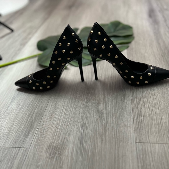 Michael Kors Keke Toe Tap Cap Studs Shoe ✨brand new✨new without box - Picture 10 of 10